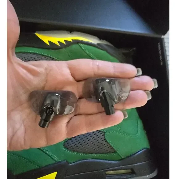EUC/Like New! Air Jordan 5 Retro SE Green Sneakers - Size 10.5 - Picture 9 of 12